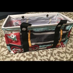 Thirty-one medium utility tote